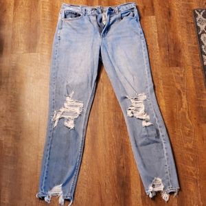 American Eagke Ripped Jean's
